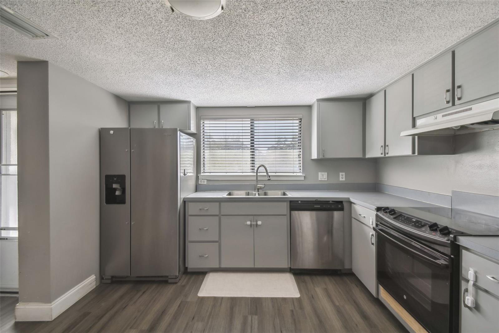 Image 4 of 9 For 707 Saint Matthew Circle