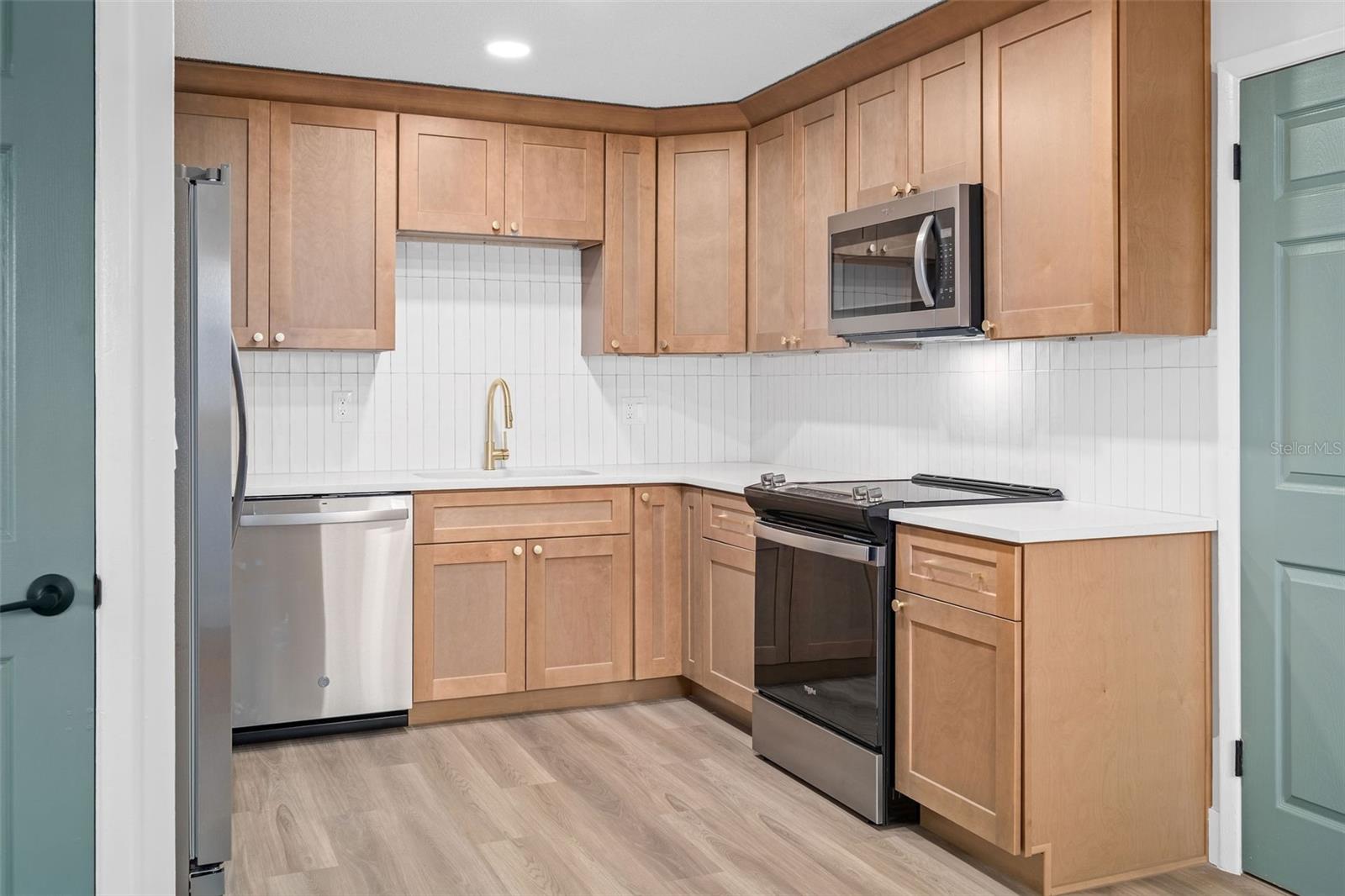 Image 11 of 22 For 2512 Elm Avenue