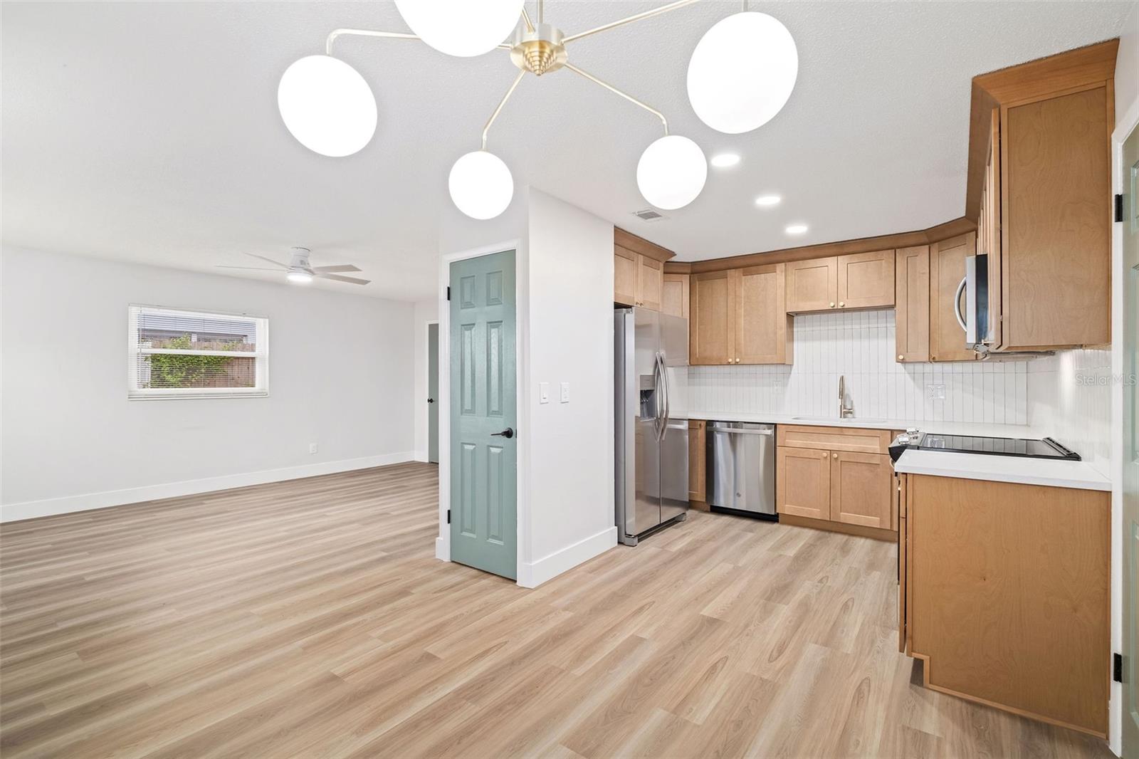 Image 9 of 22 For 2512 Elm Avenue