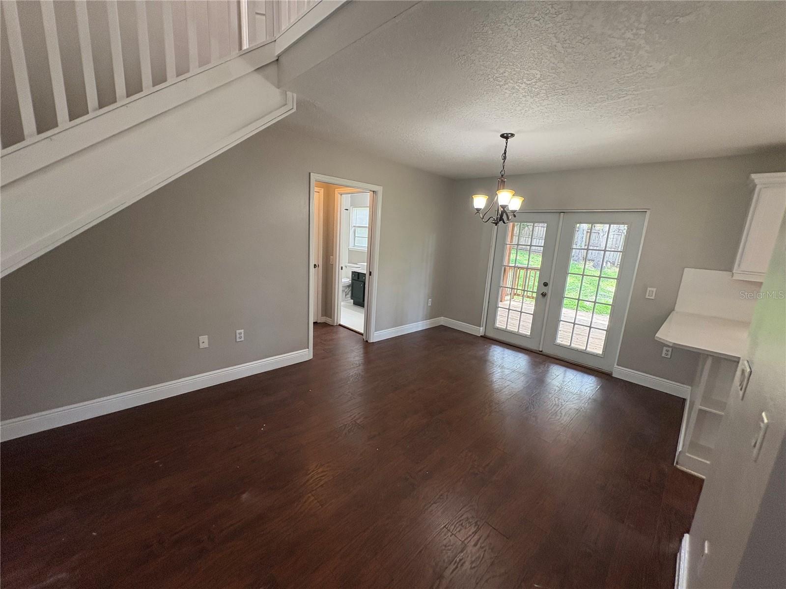 Image 4 of 16 For 411 Cobble Court