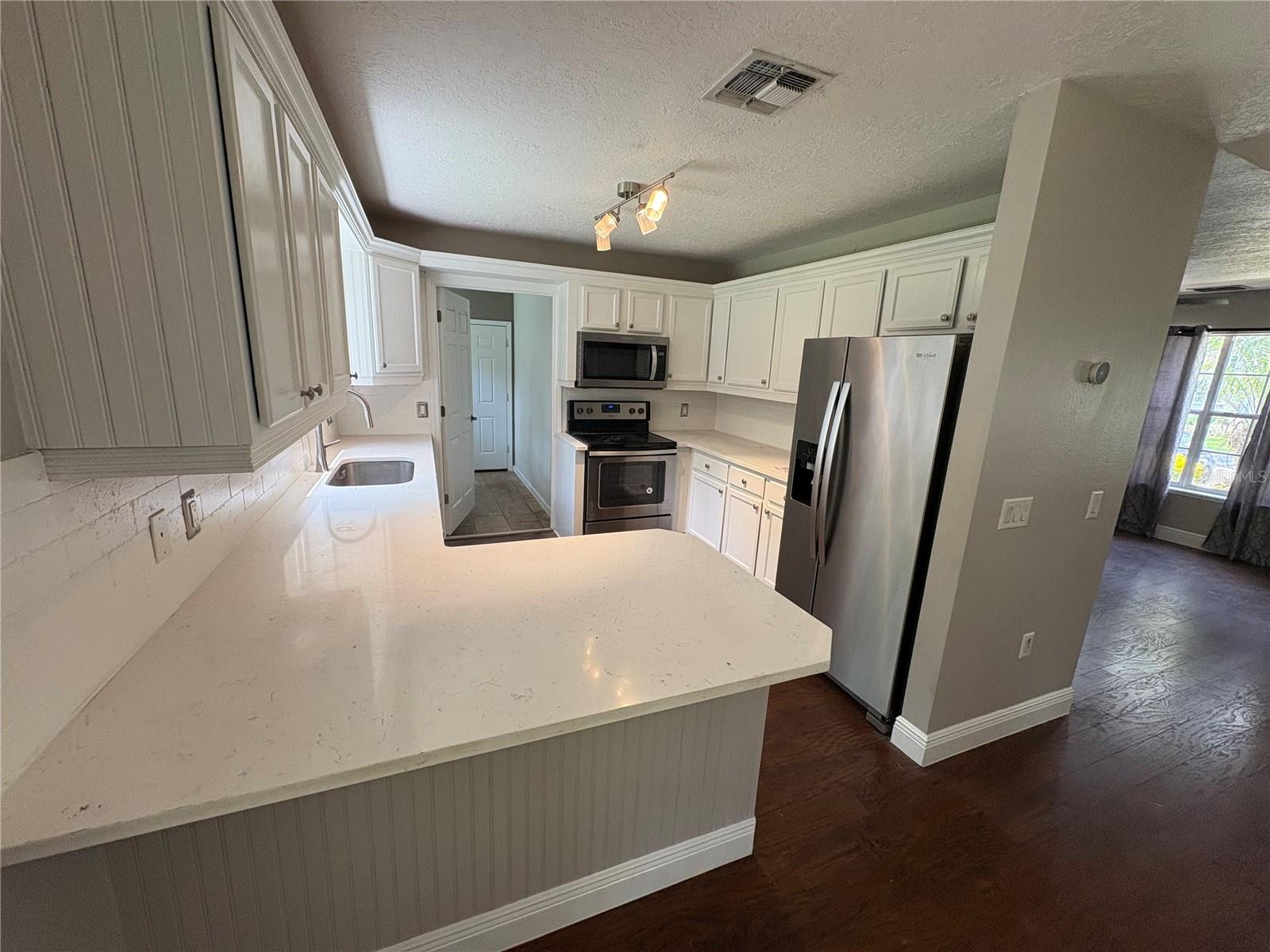 Image 5 of 16 For 411 Cobble Court