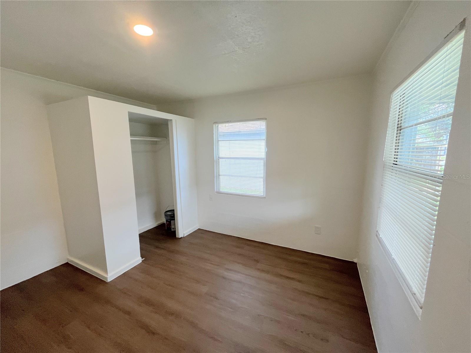 Image 12 of 16 For 900 Randall Street