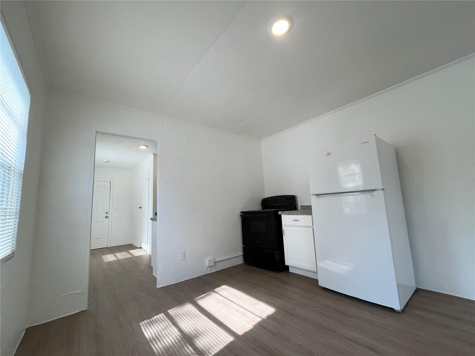 Image 8 of 16 For 900 Randall Street
