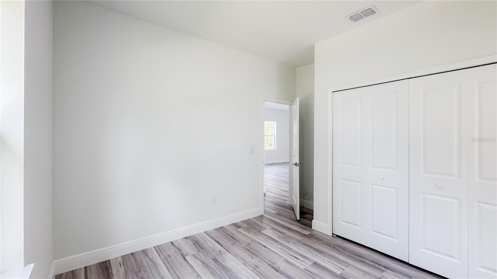 Image 17 of 27 For 15625 37th Circle