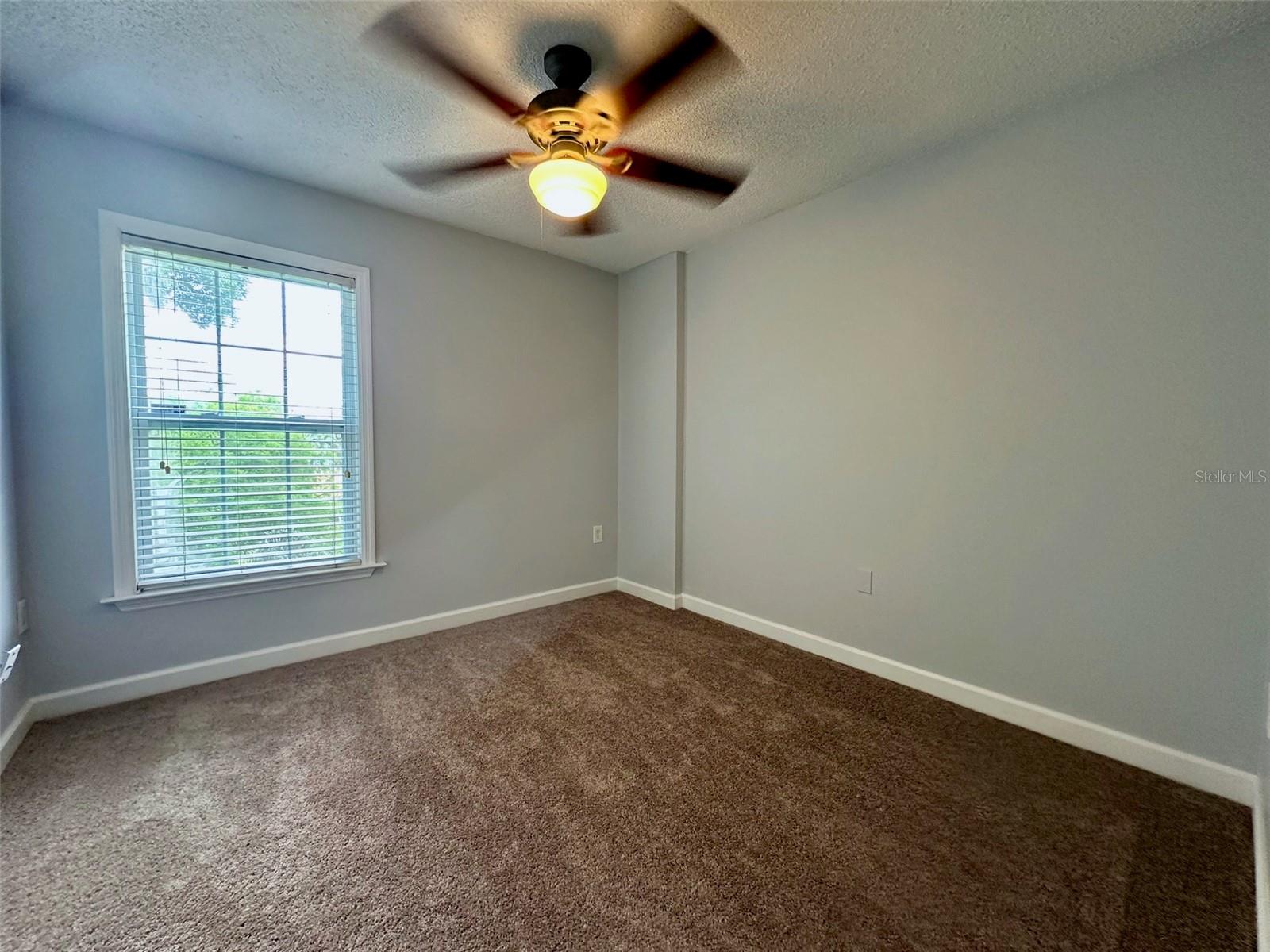 Image 12 of 22 For 2053 Dixie Belle Drive 2053h