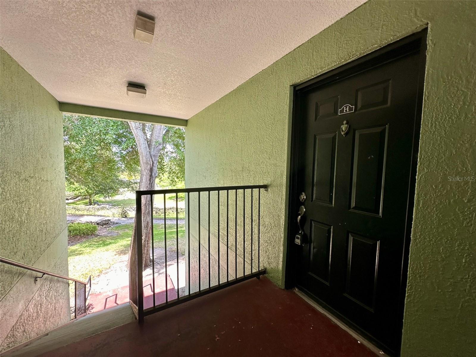 Image 4 of 22 For 2053 Dixie Belle Drive 2053h