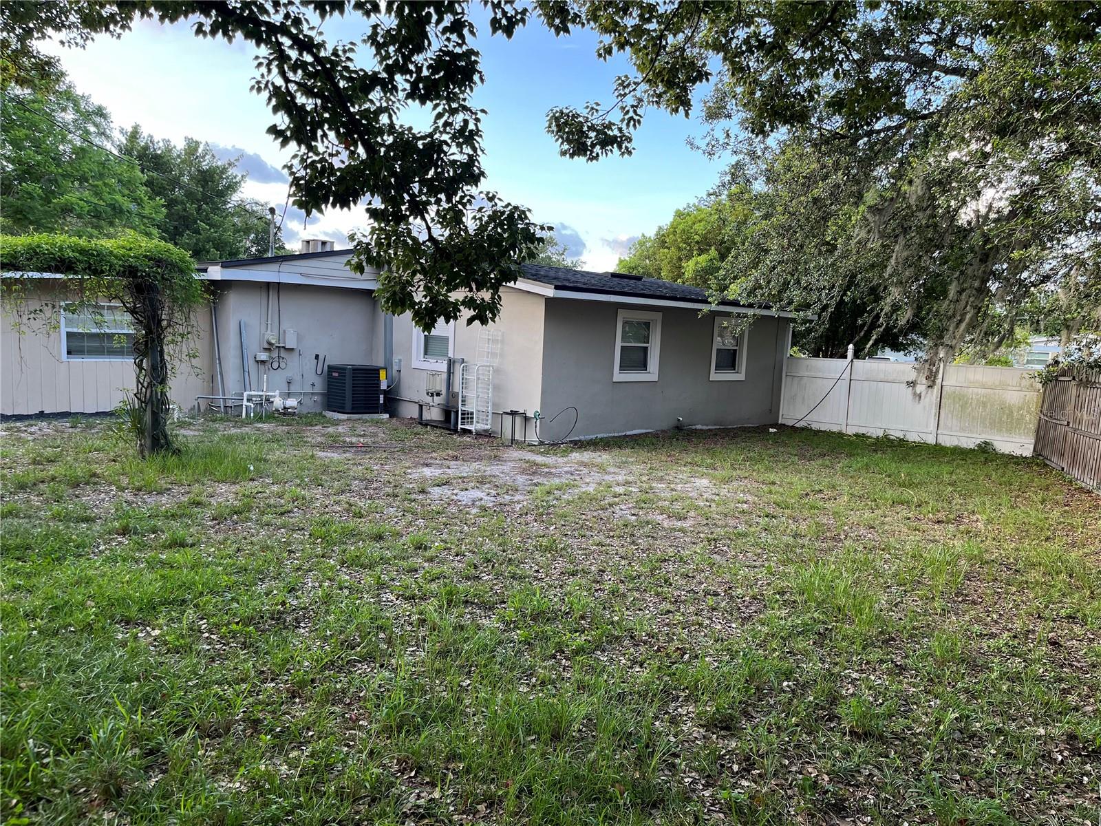 Image 8 of 21 For 603 Zinnia Drive