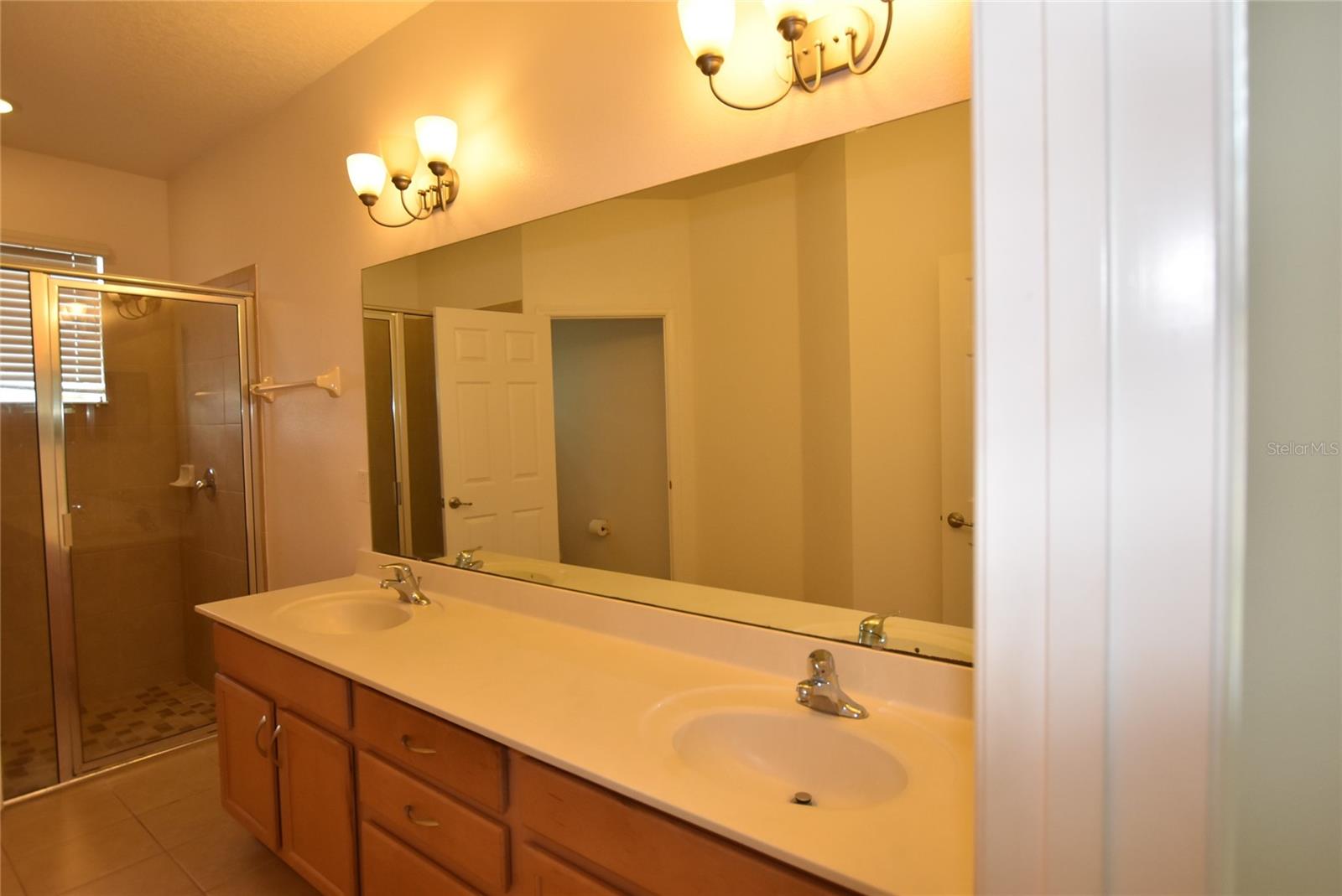 Image 16 of 28 For 1333 Merion Drive