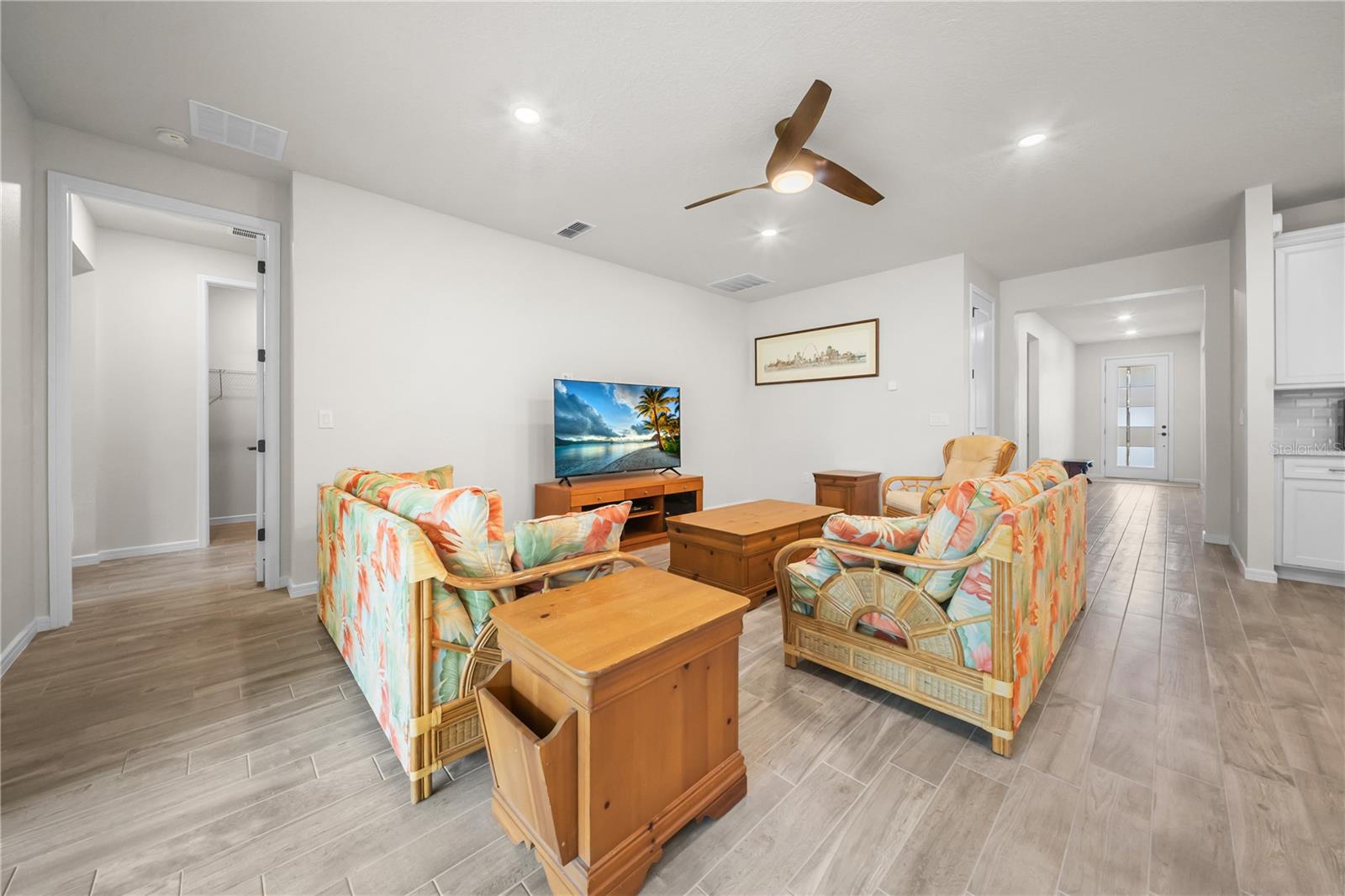 Image 12 of 24 For 2698 River Creek Lane