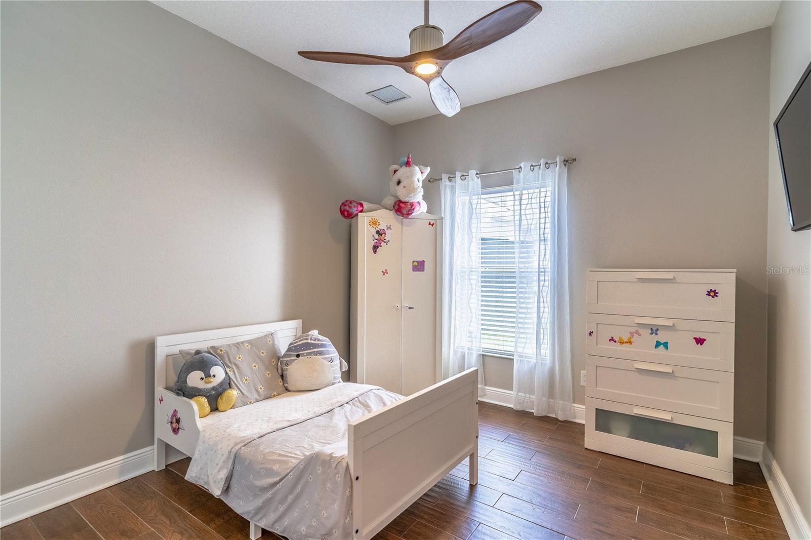 Image 31 of 45 For 2031 Gloria Oak Court