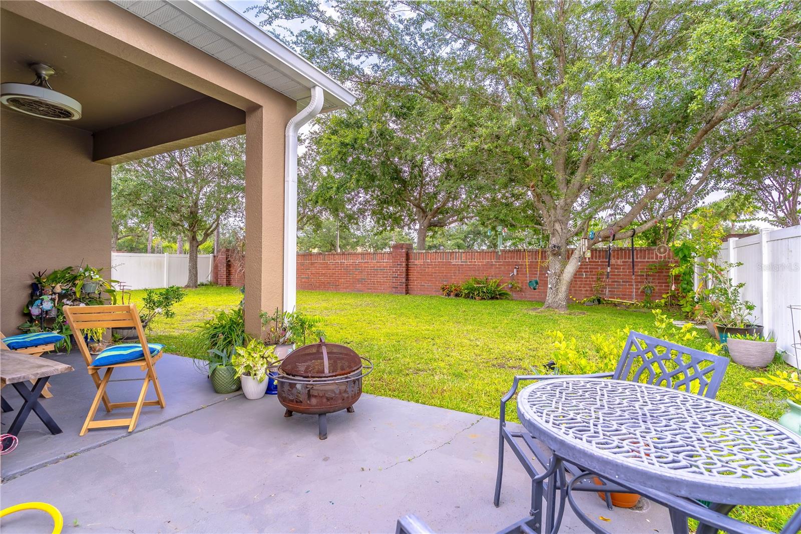 Image 33 of 45 For 2031 Gloria Oak Court