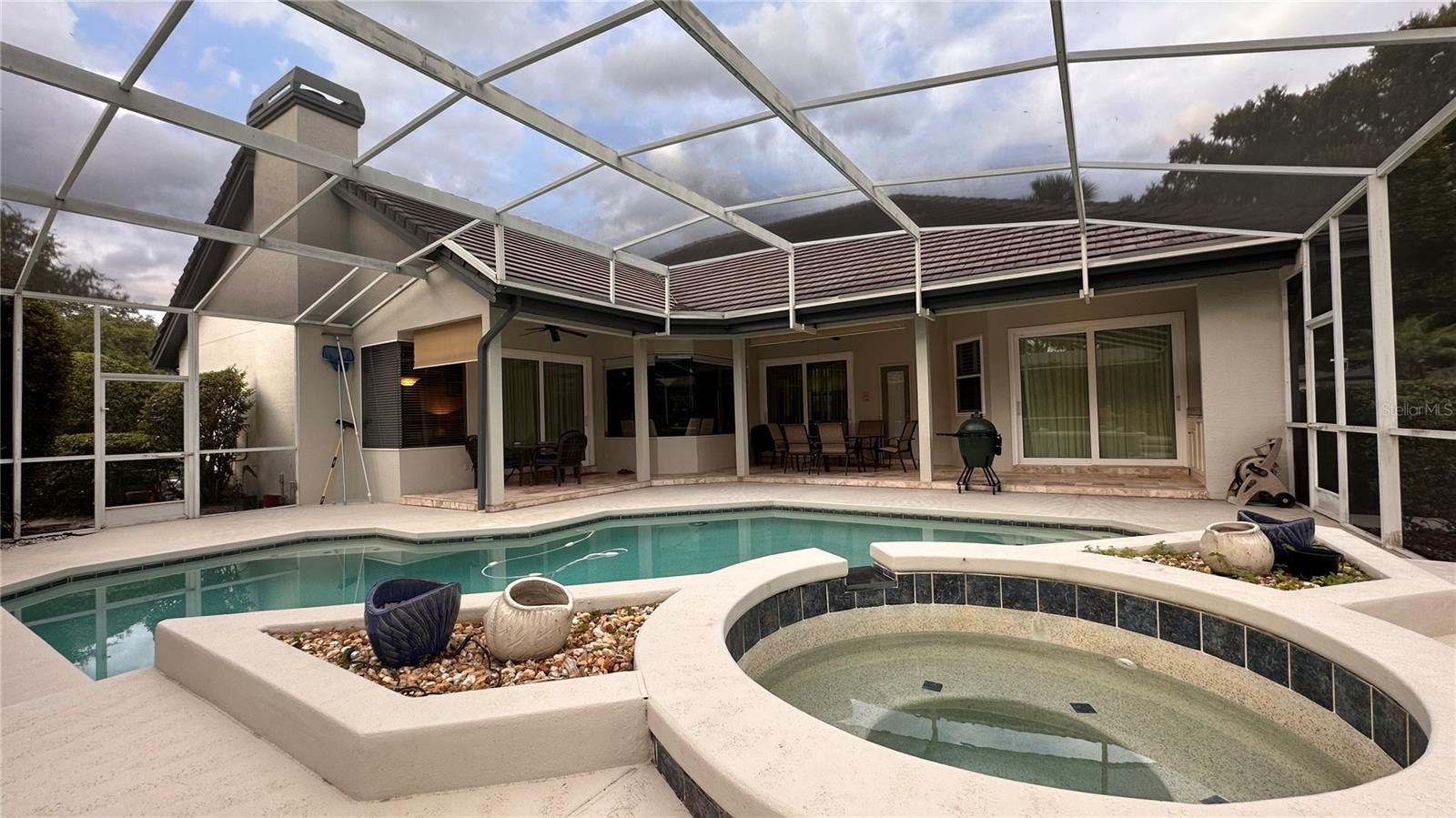 Image 12 of 31 For 618 Chatas Court