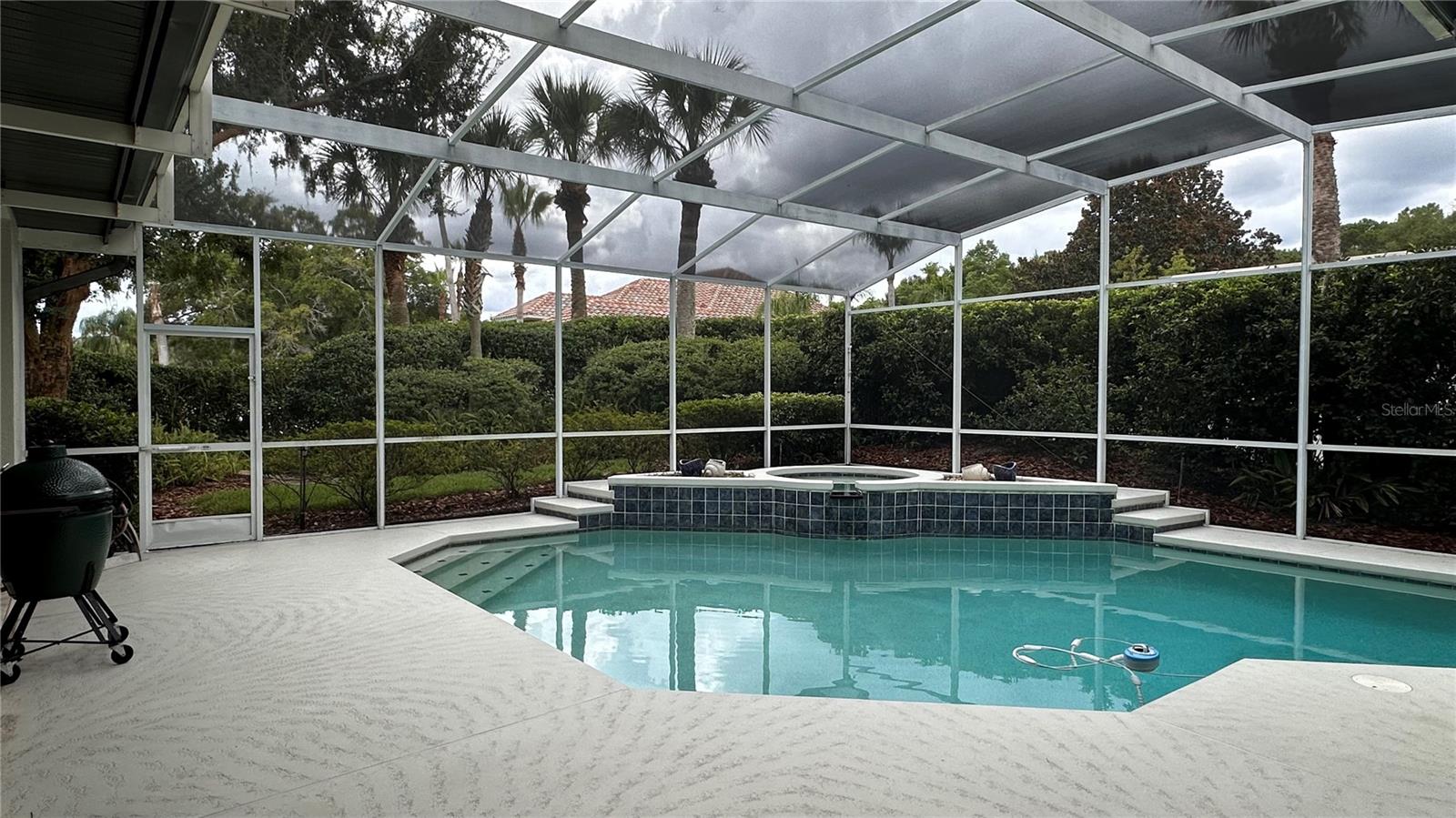 Image 14 of 31 For 618 Chatas Court