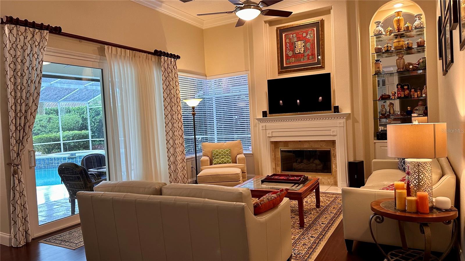 Image 4 of 31 For 618 Chatas Court