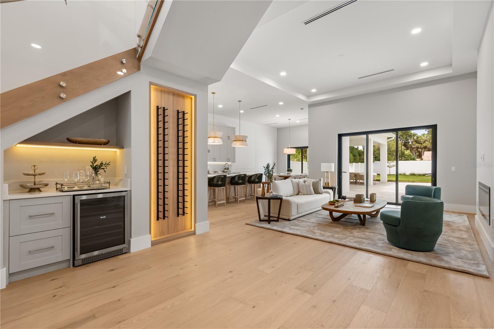 Image 4 of 57 For 3304 Harrison Avenue