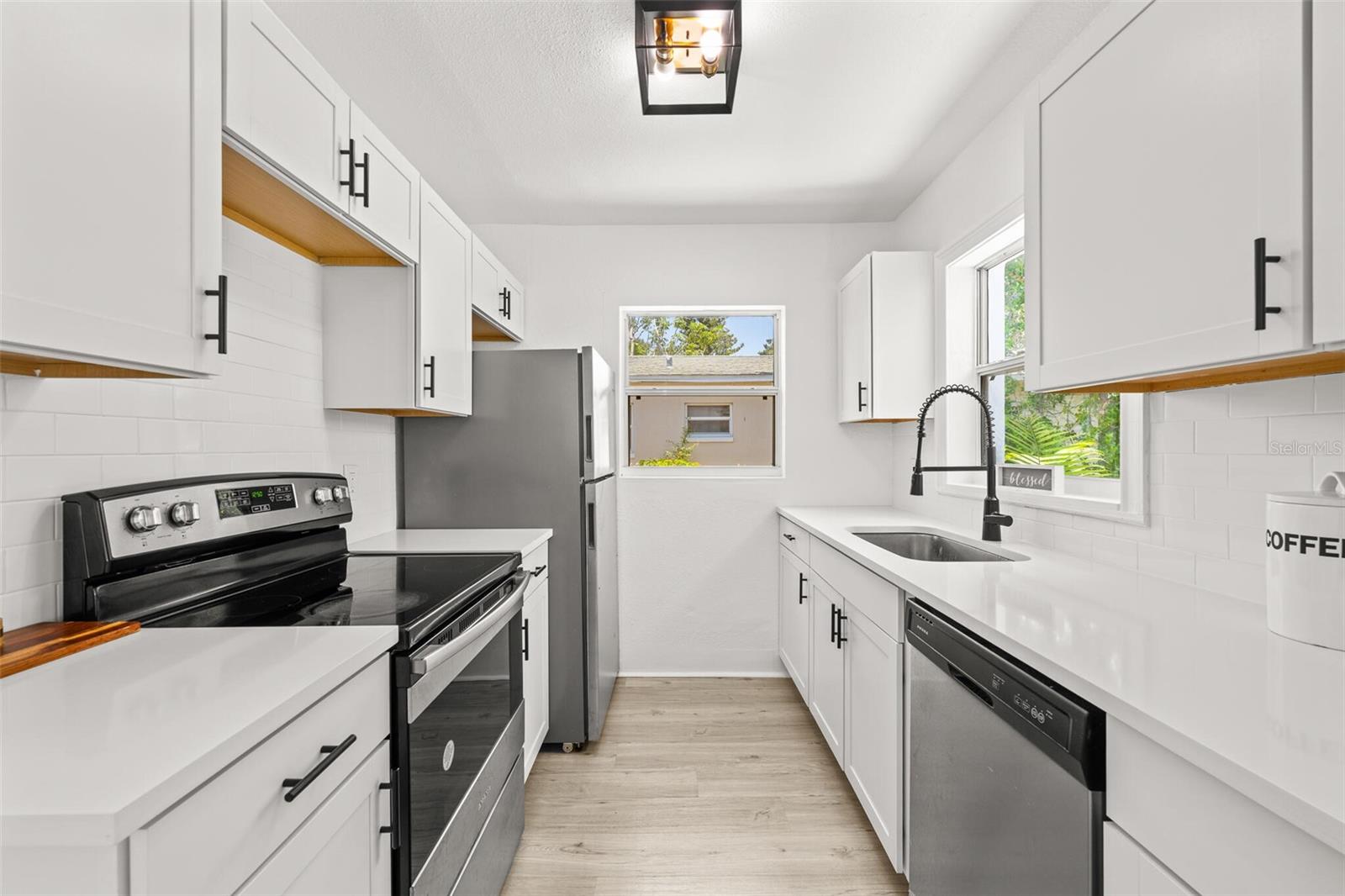 Image 14 of 53 For 707 63rd Avenue S