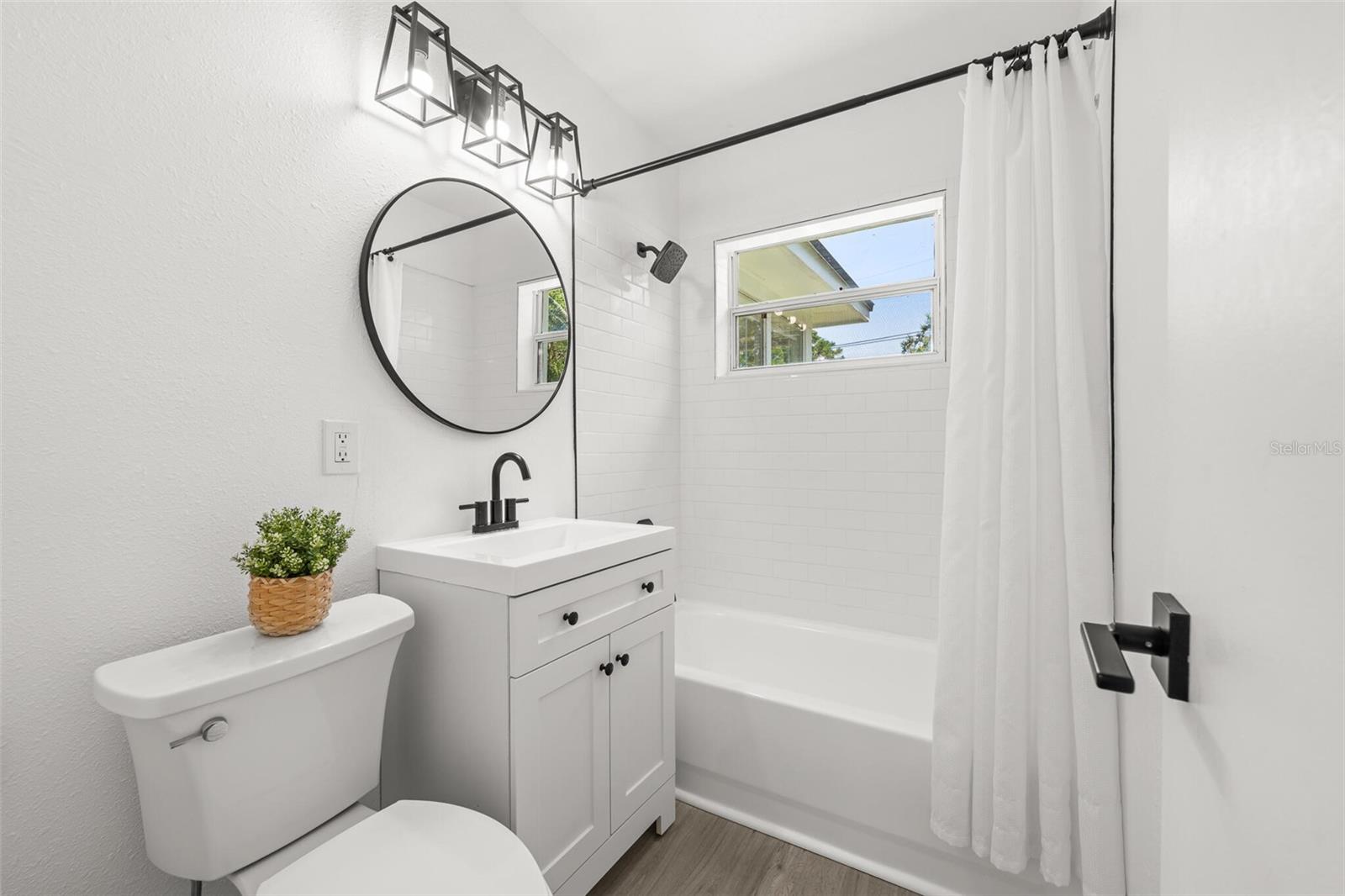 Image 23 of 53 For 707 63rd Avenue S