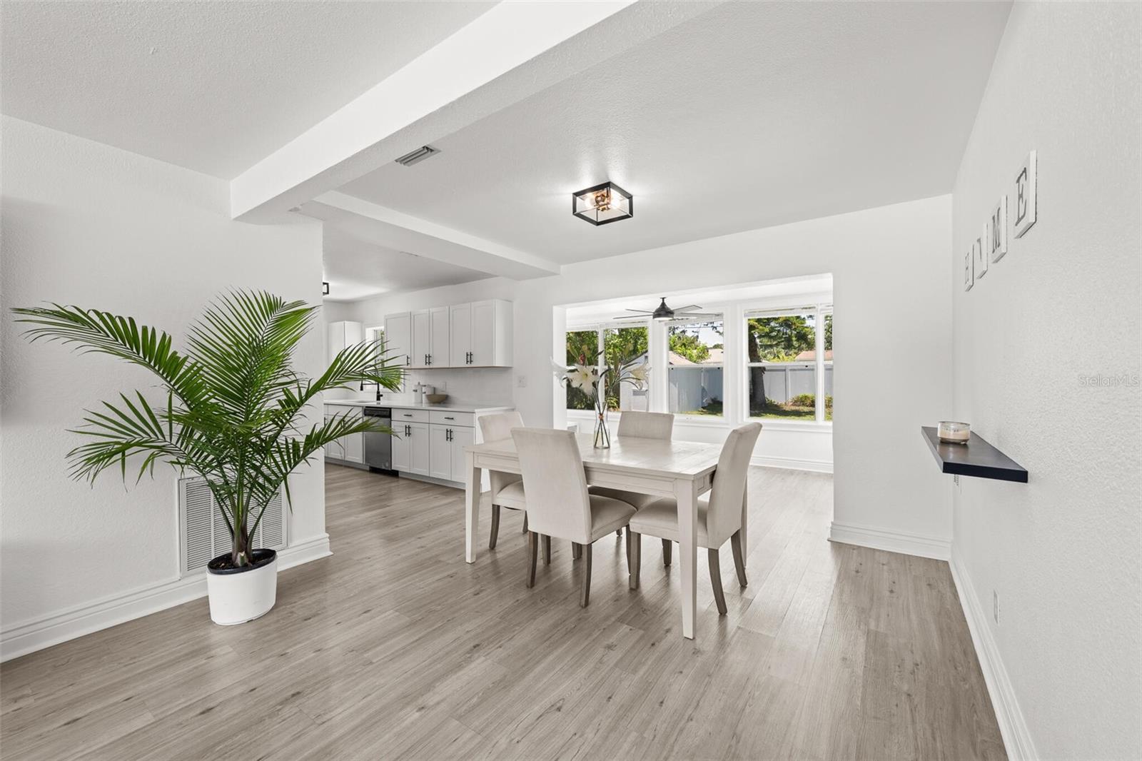 Image 6 of 53 For 707 63rd Avenue S