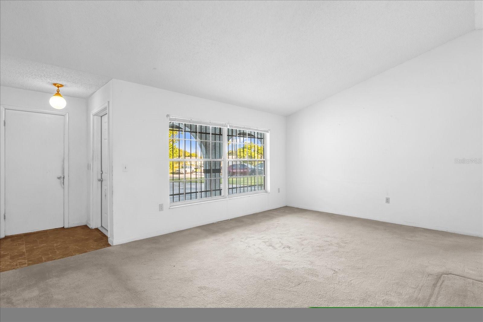 Image 2 of 13 For 1533 Ravana Drive