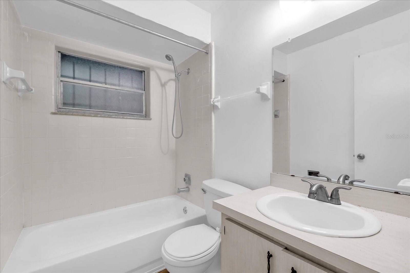 Image 9 of 13 For 1533 Ravana Drive