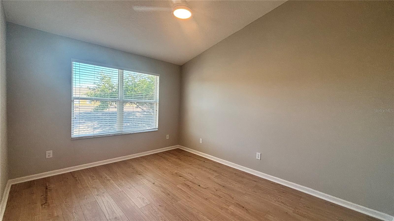 Image 10 of 26 For 11838 Deer Path Way