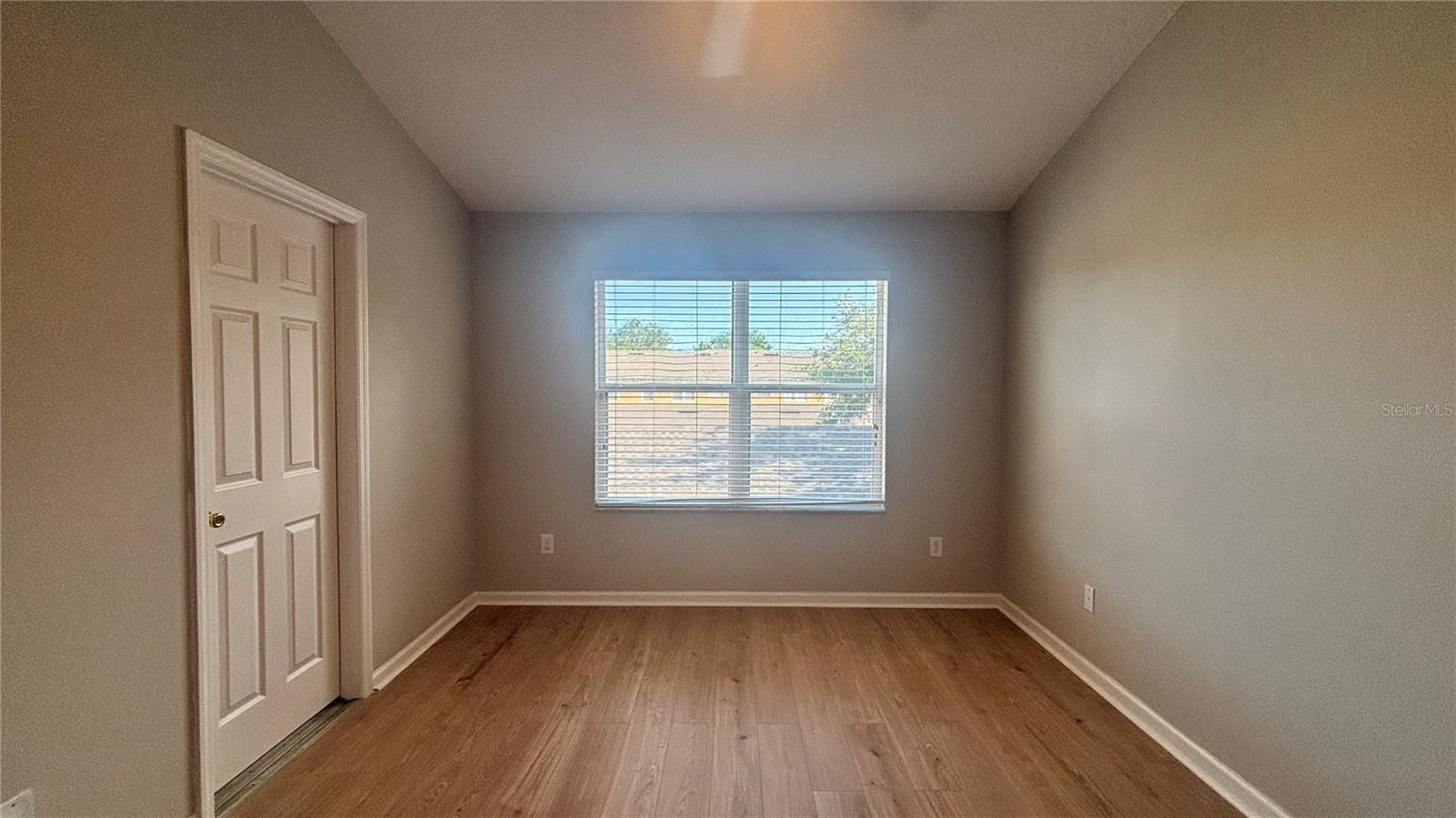 Image 12 of 26 For 11838 Deer Path Way