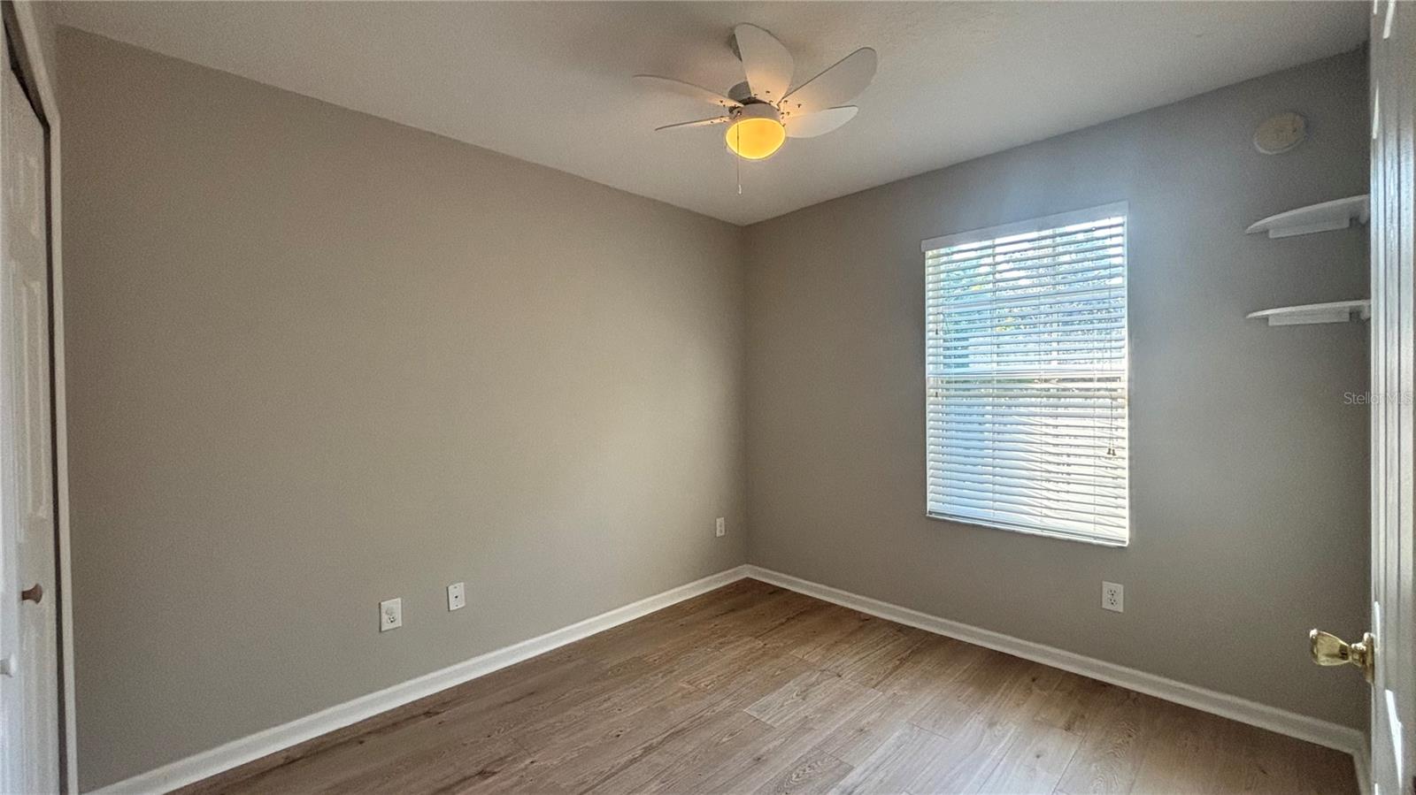 Image 16 of 26 For 11838 Deer Path Way