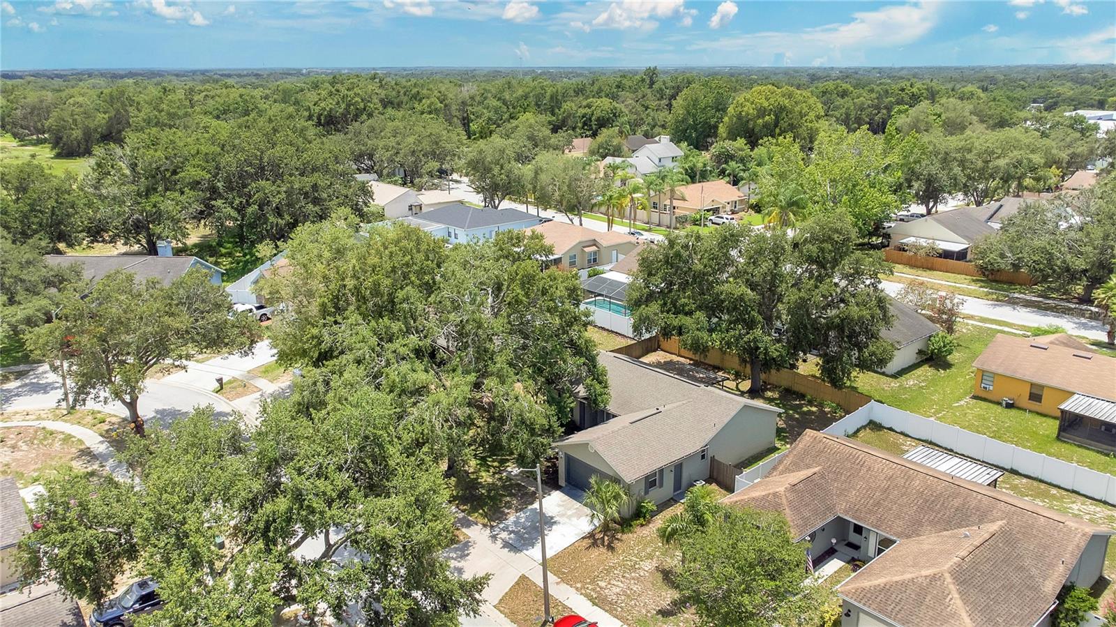 Listing photo id 24 for 837 Greenbelt Circle