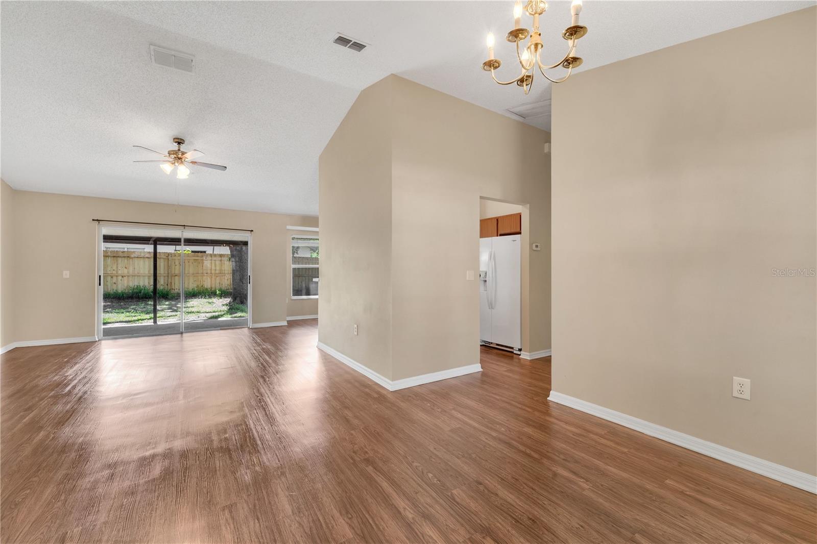 Listing photo id 1 for 837 Greenbelt Circle