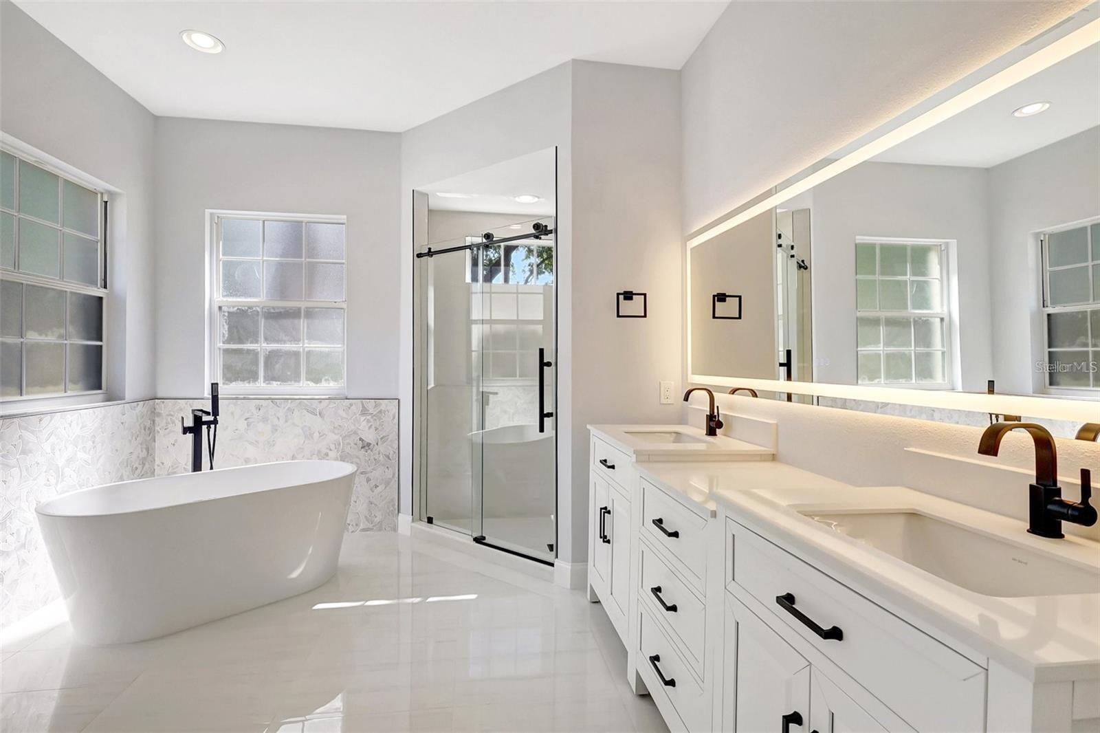 Image 18 of 37 For 11019 Pine Lilly Place
