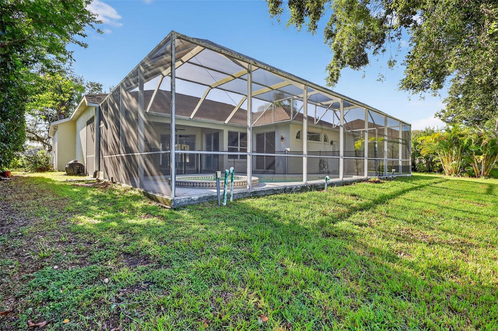 Image 33 of 37 For 11019 Pine Lilly Place