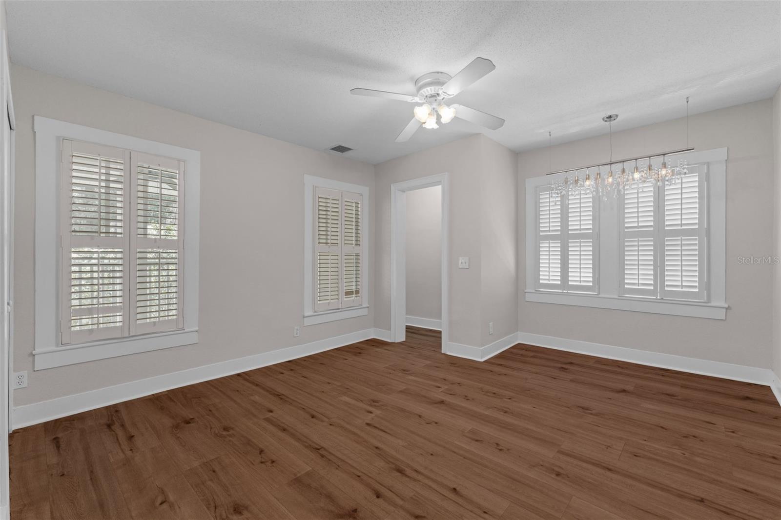 Image 57 of 62 For 315 Desoto Circle