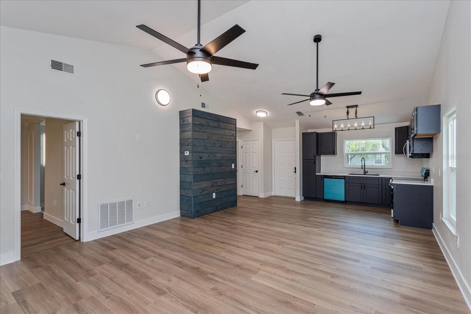 Image 7 of 30 For 7728 Balharbour Drive