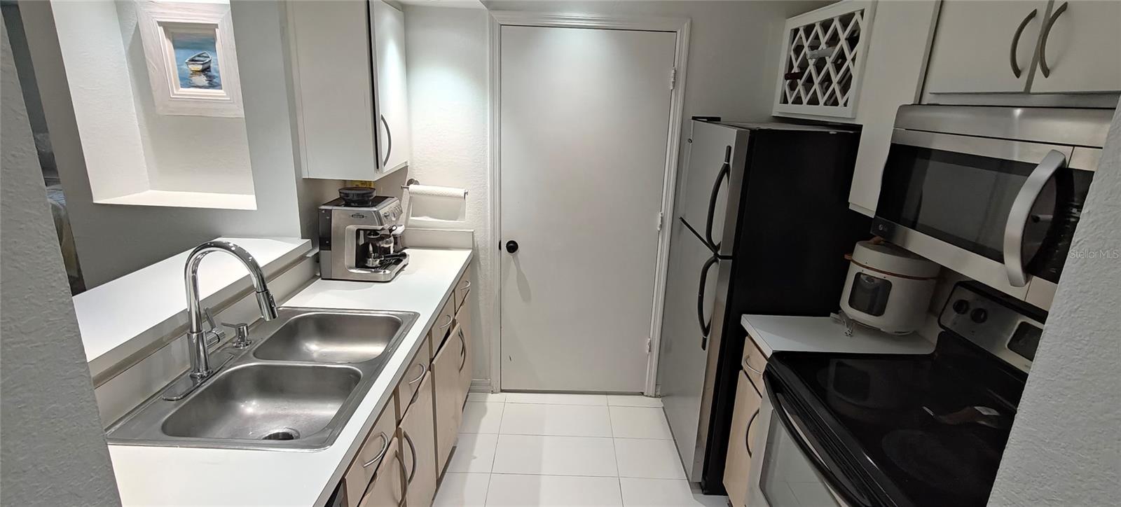 Image 4 of 16 For 7220 Westpointe Boulevard Apt 1429