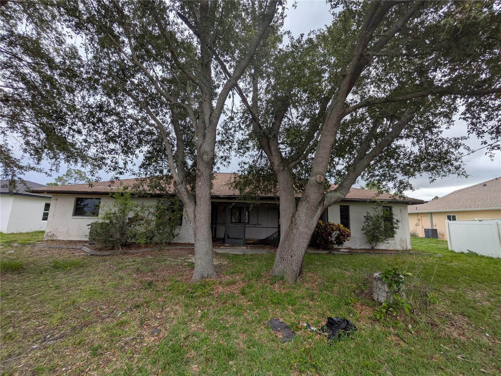 Image 17 of 18 For 13382 Drummond Avenue