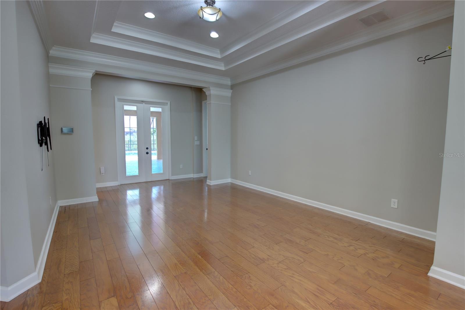 Image 10 of 63 For 1528 Langham Terrace