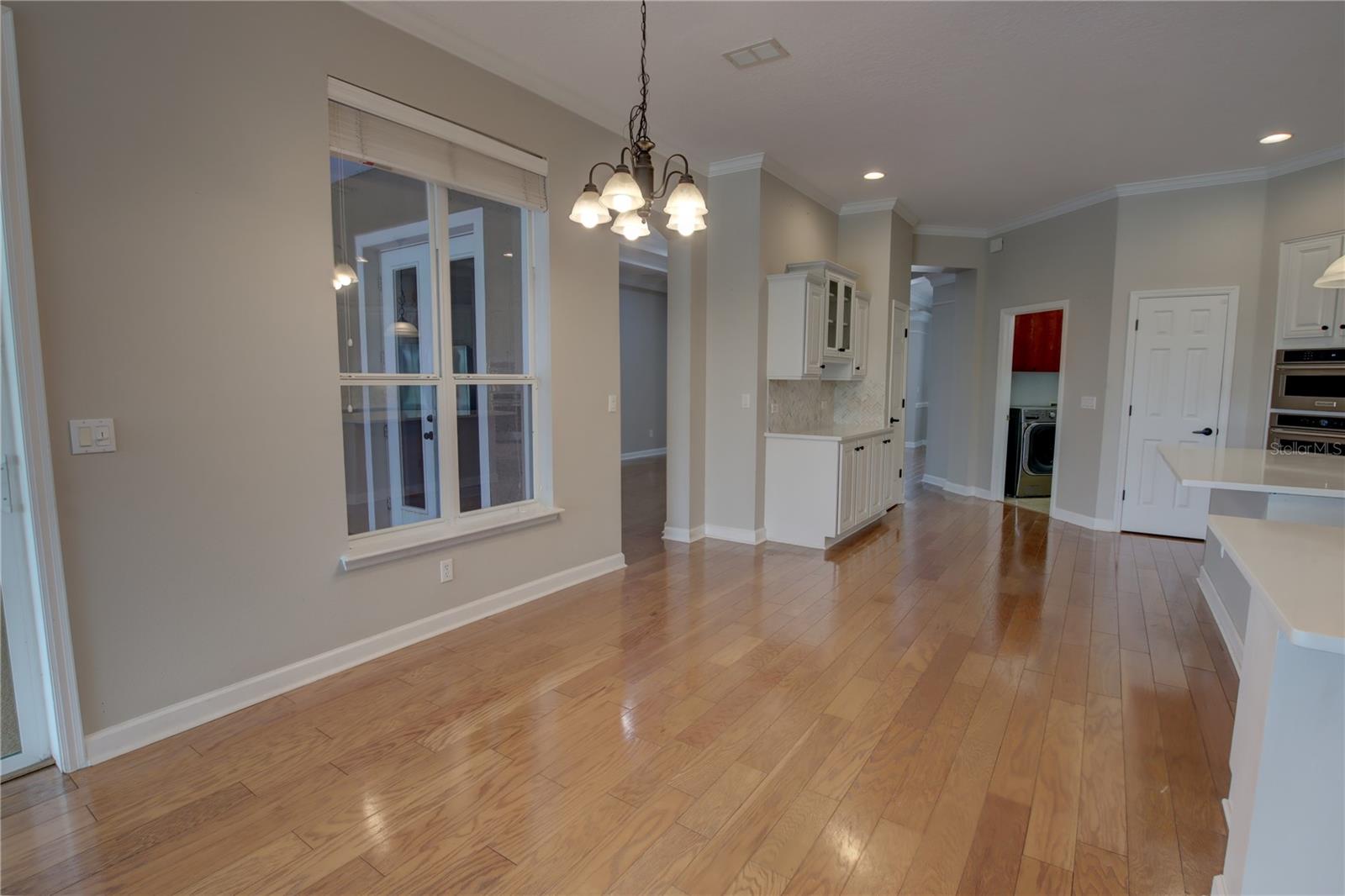 Image 19 of 63 For 1528 Langham Terrace