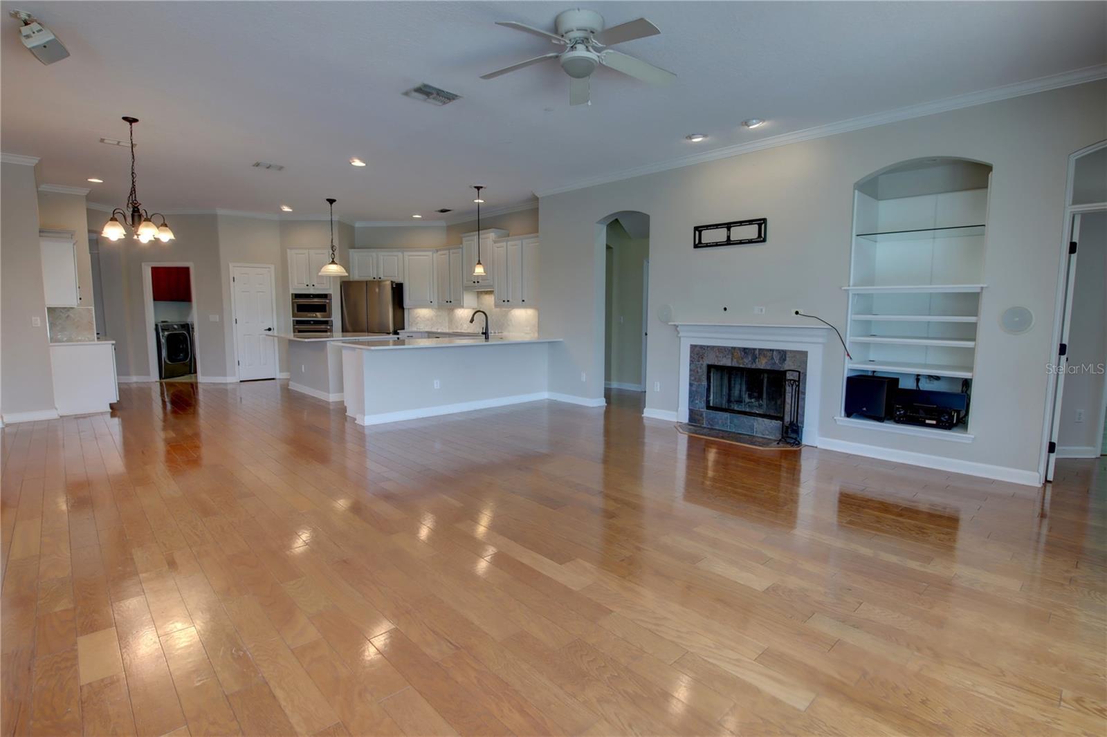 Image 23 of 63 For 1528 Langham Terrace
