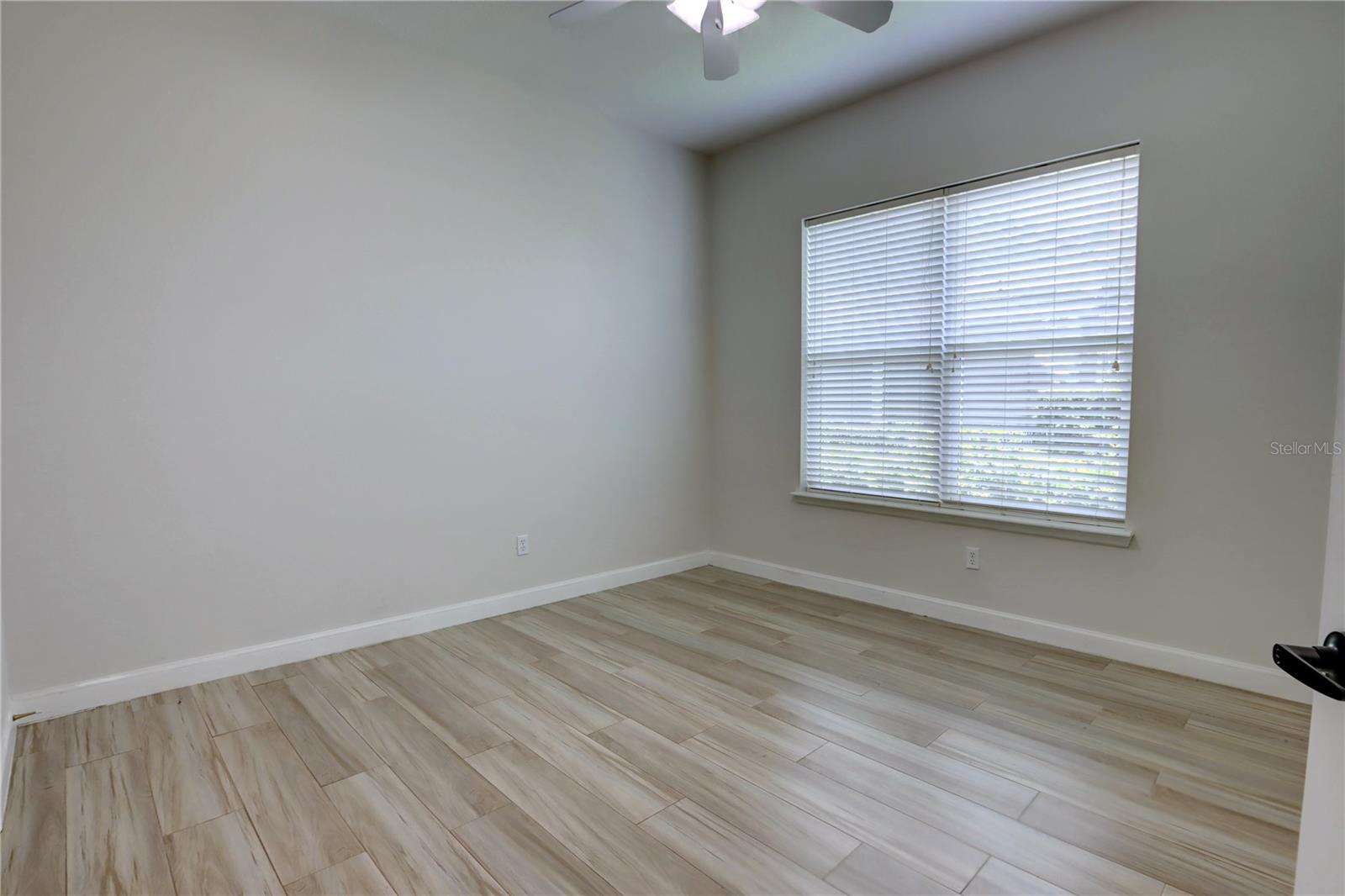 Image 44 of 63 For 1528 Langham Terrace