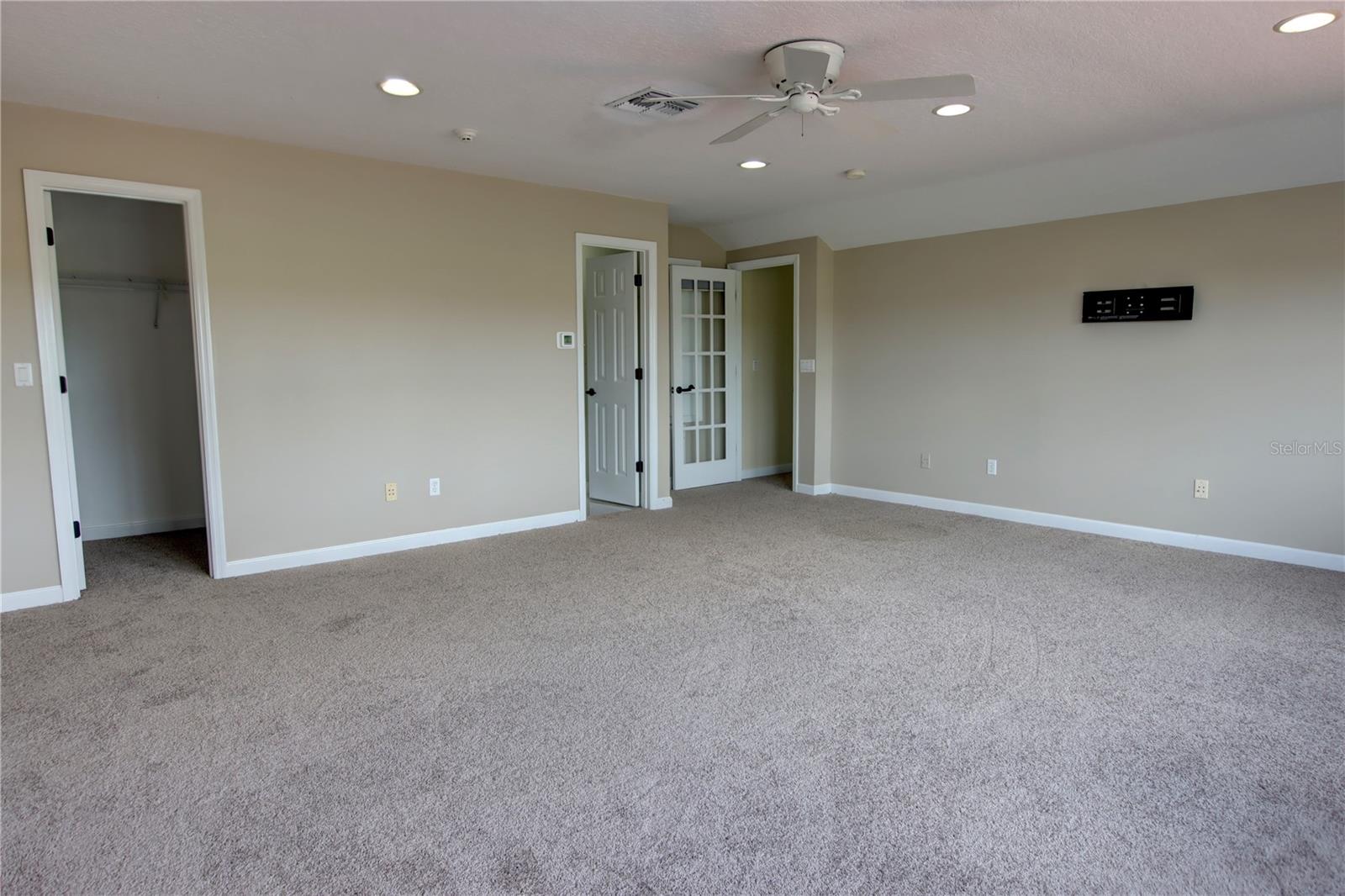 Image 52 of 63 For 1528 Langham Terrace