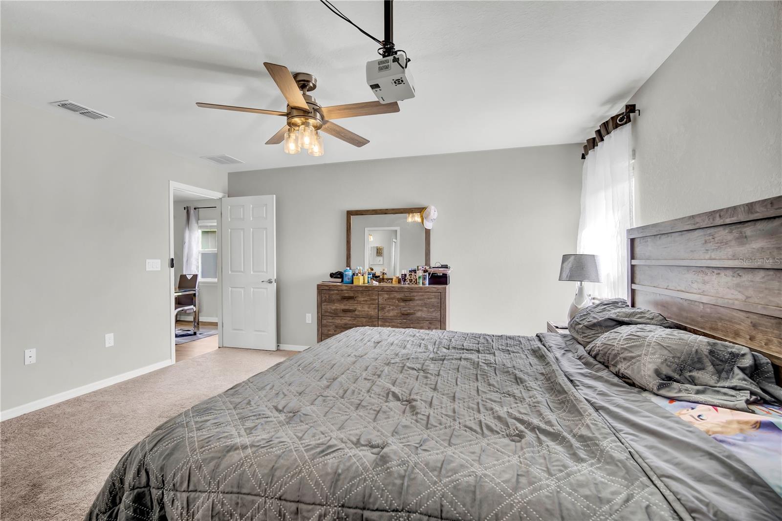 Image 20 of 31 For 6912 Mossy Oak Lane