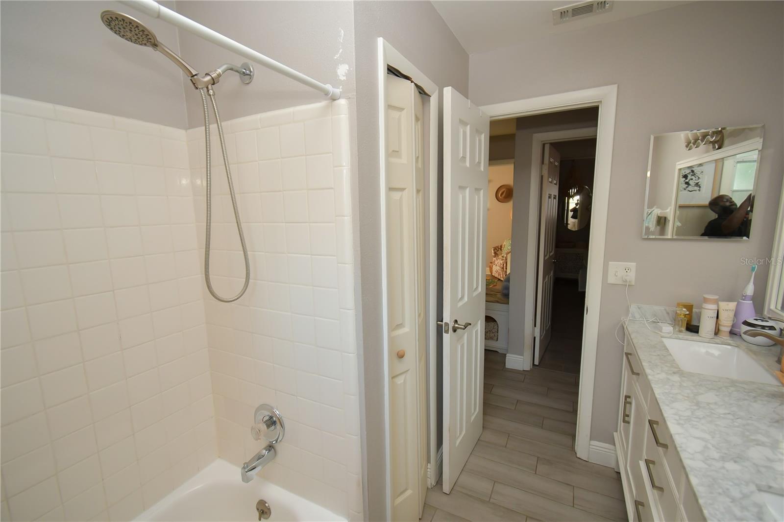 Image 31 of 58 For 628 Riverview Avenue
