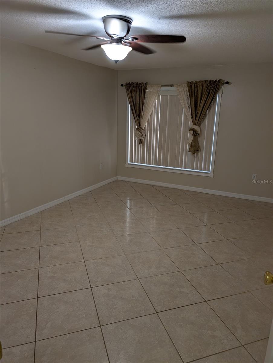 Image 14 of 31 For 211 Esplanade Way 105