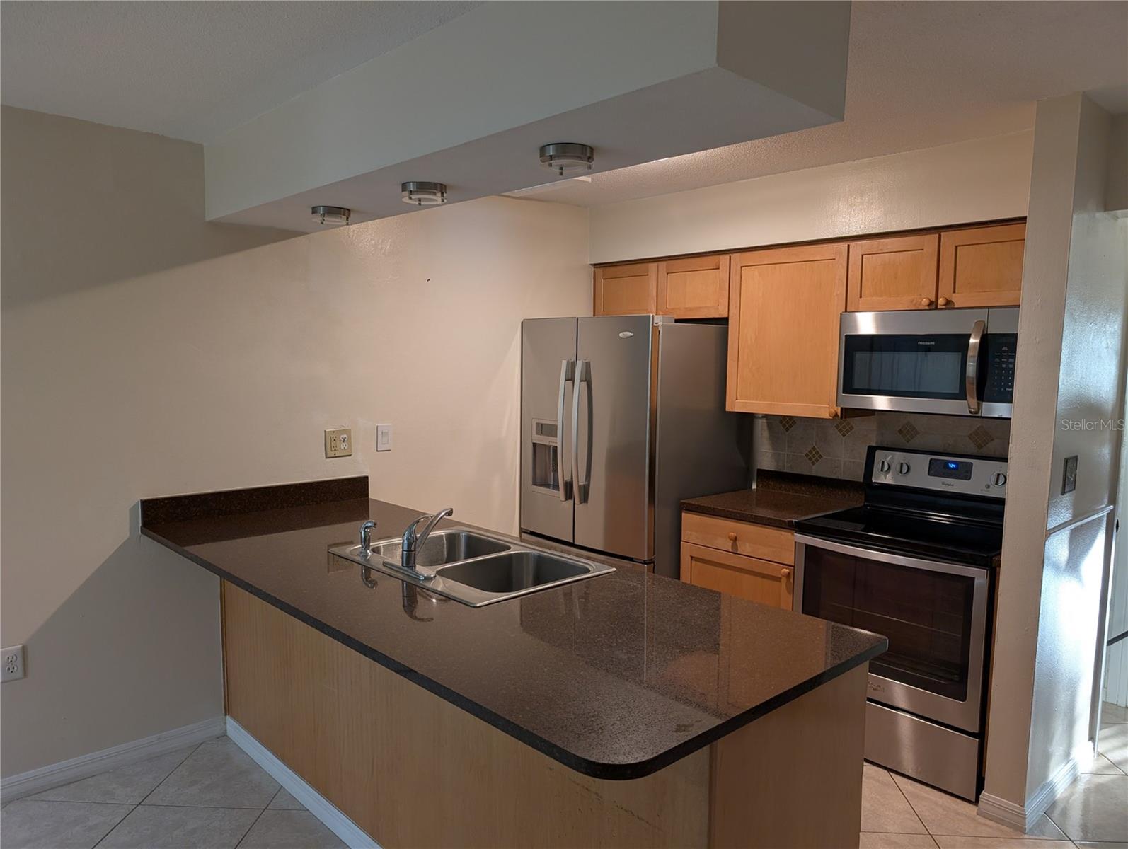Image 3 of 31 For 211 Esplanade Way 105