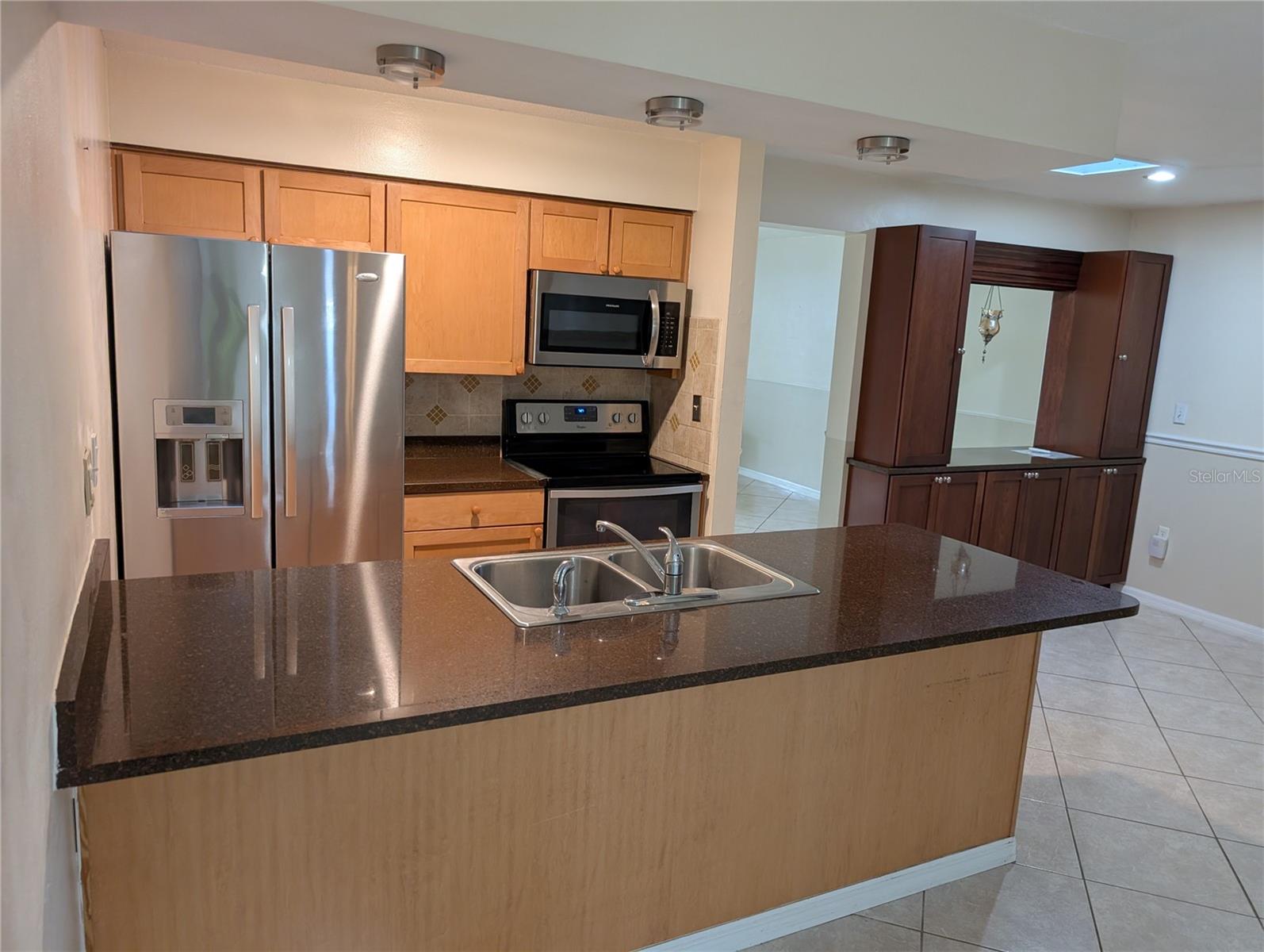 Image 4 of 31 For 211 Esplanade Way 105