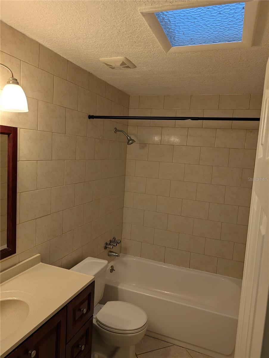 Image 8 of 31 For 211 Esplanade Way 105