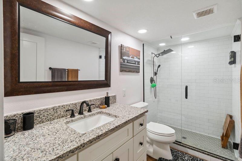 Image 16 of 24 For 108 Crown Oaks Way