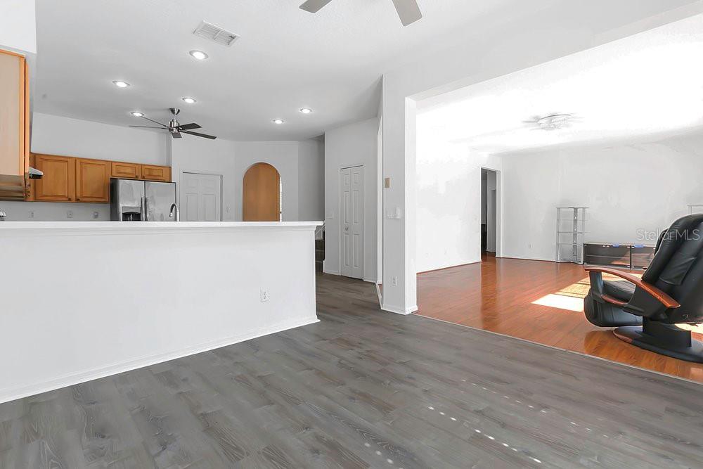 Image 8 of 33 For 1731 Knotting Hill Drive