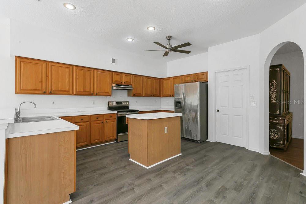 Image 9 of 33 For 1731 Knotting Hill Drive