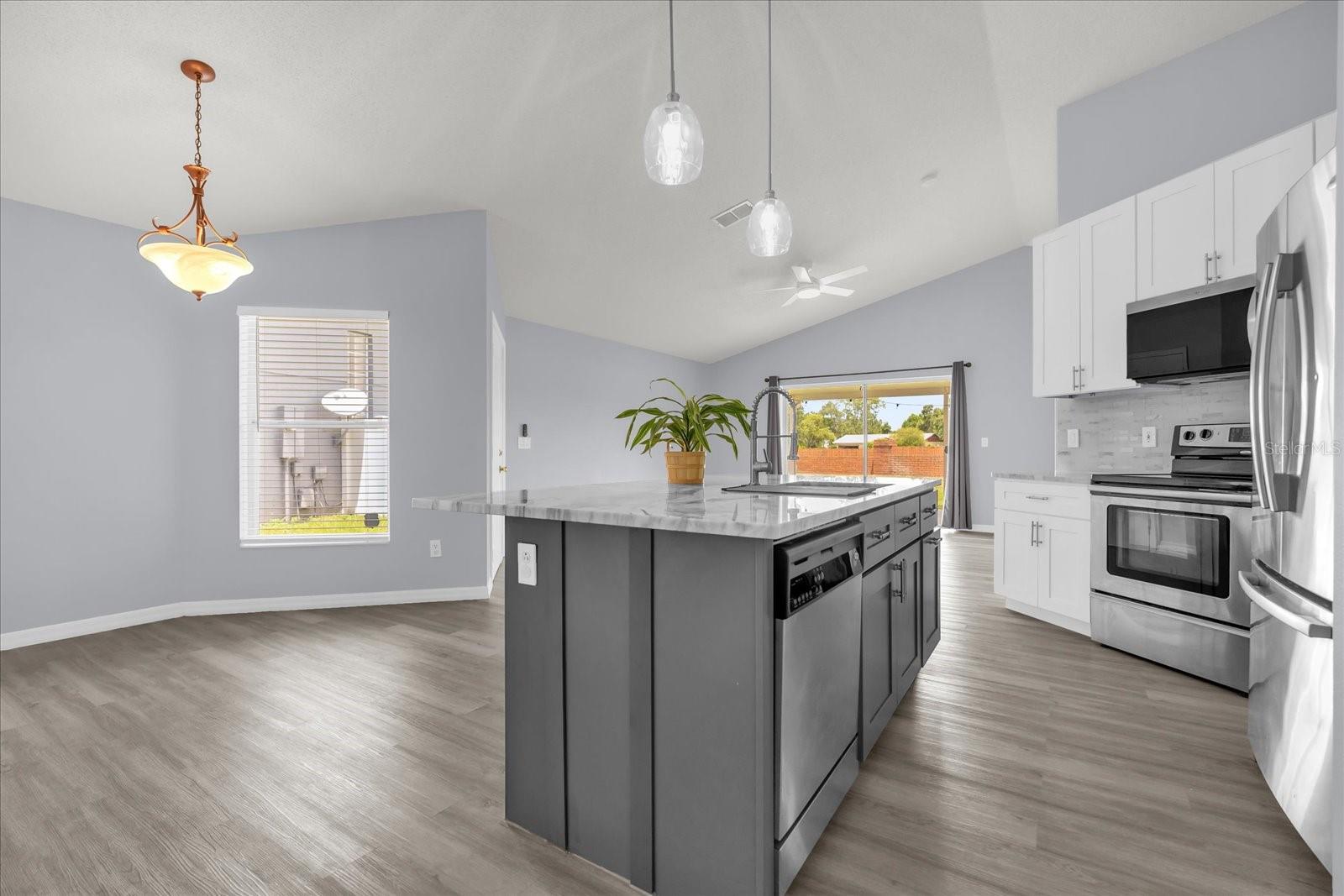 Image 4 of 28 For 2181 Jessa Drive